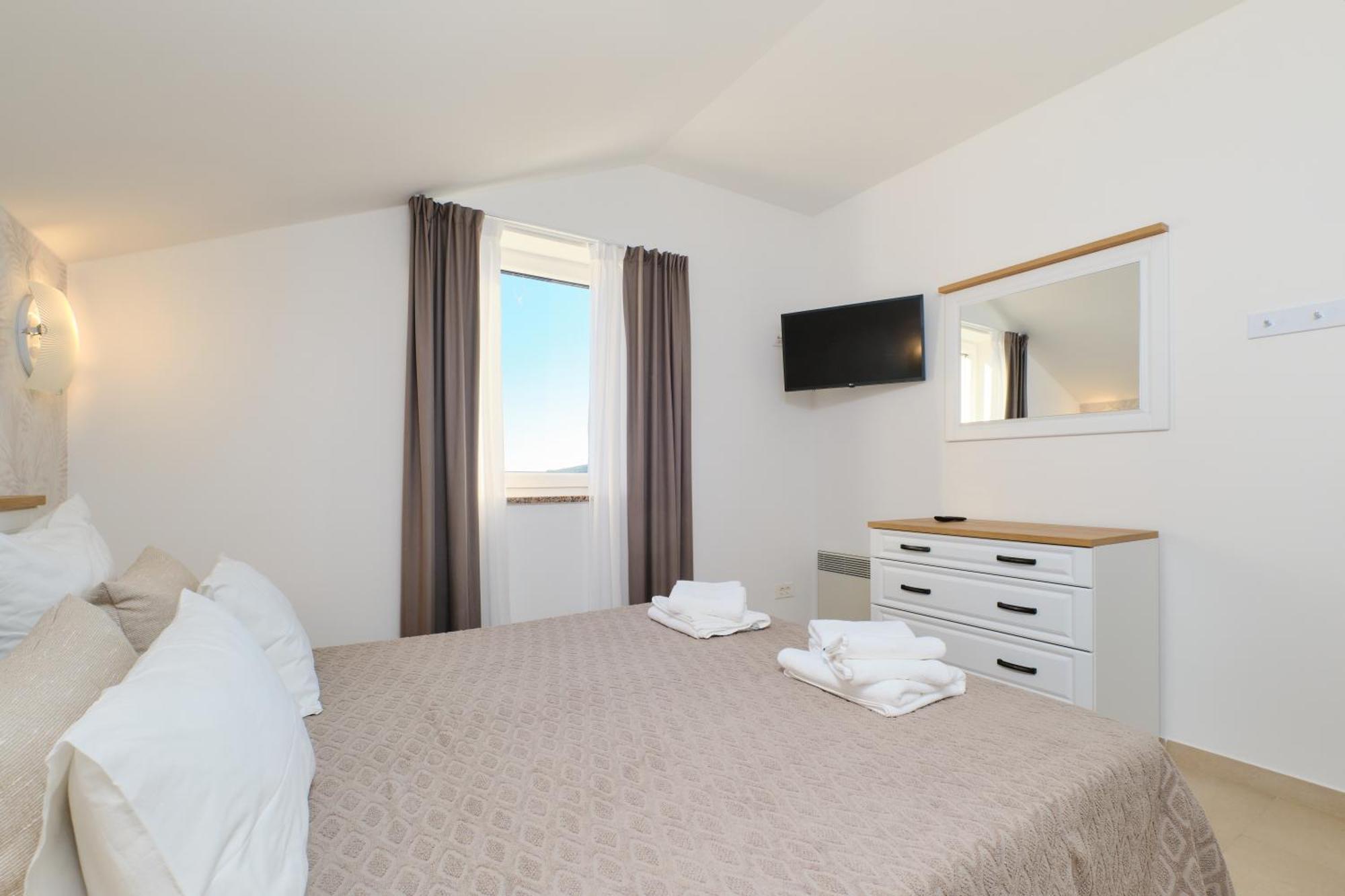 Apartments Divna Mali Lošinj Екстериор снимка
