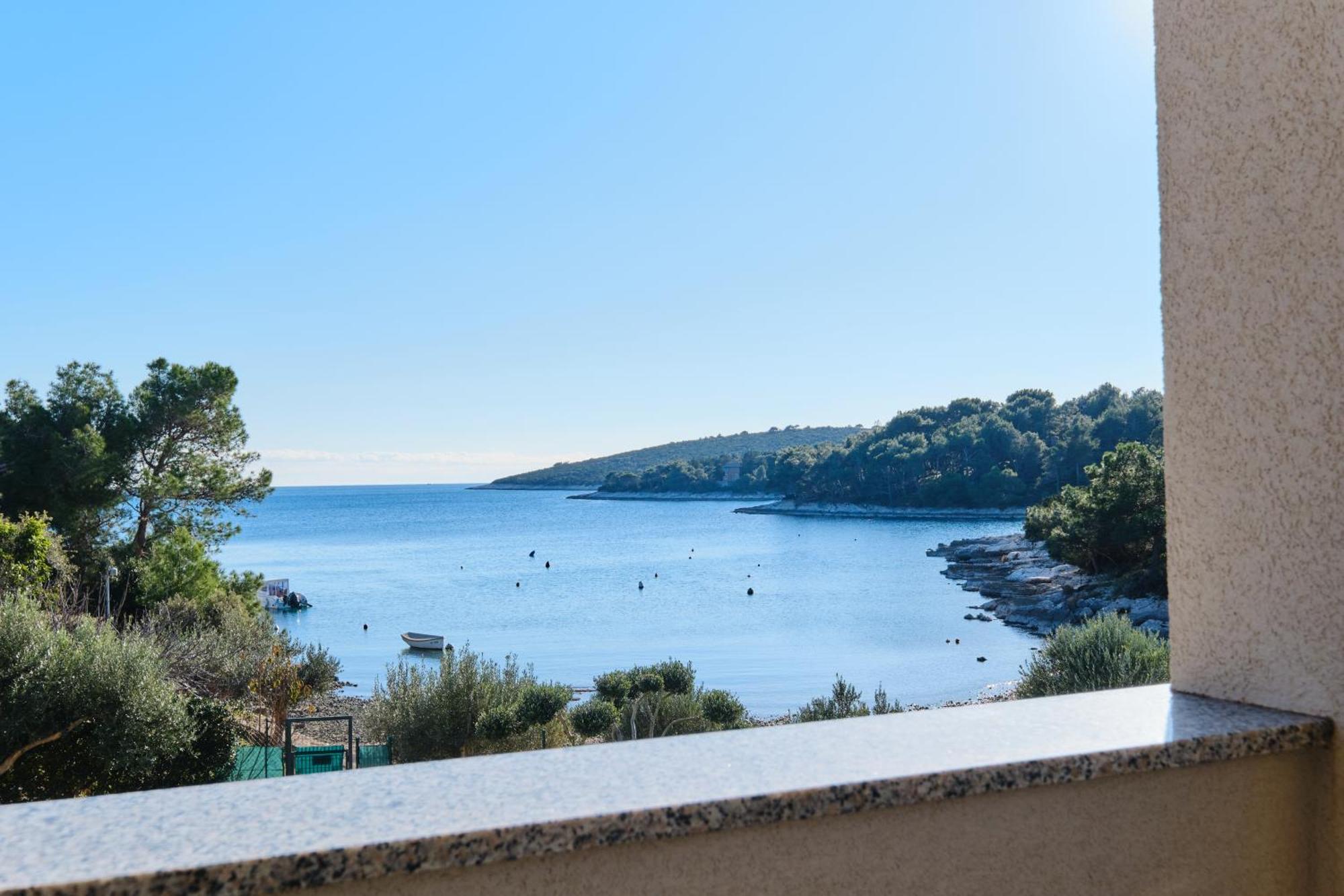 Apartments Divna Mali Lošinj Екстериор снимка