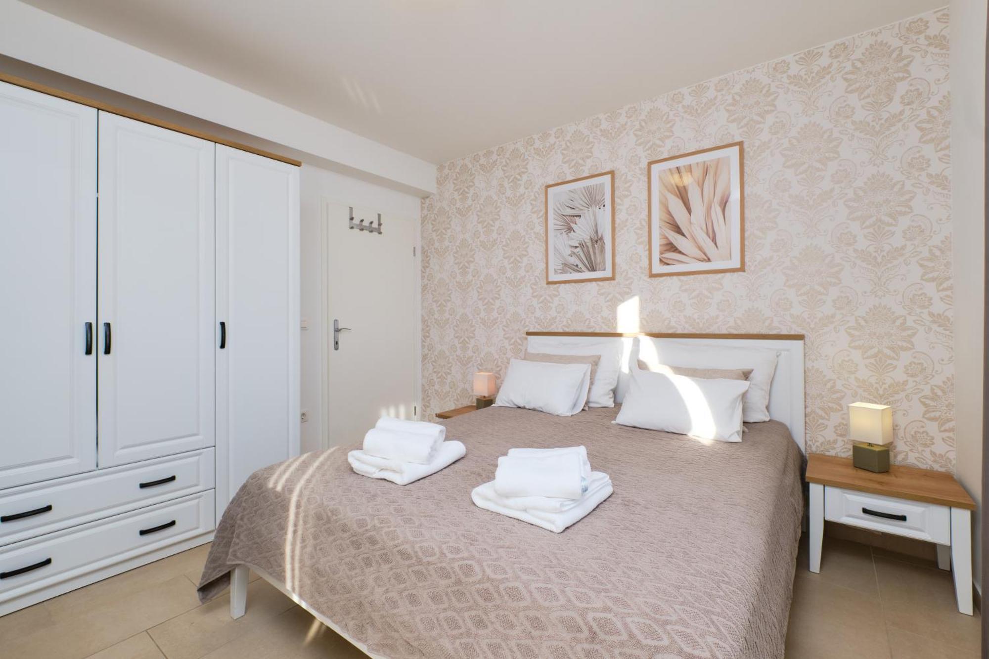 Apartments Divna Mali Lošinj Екстериор снимка